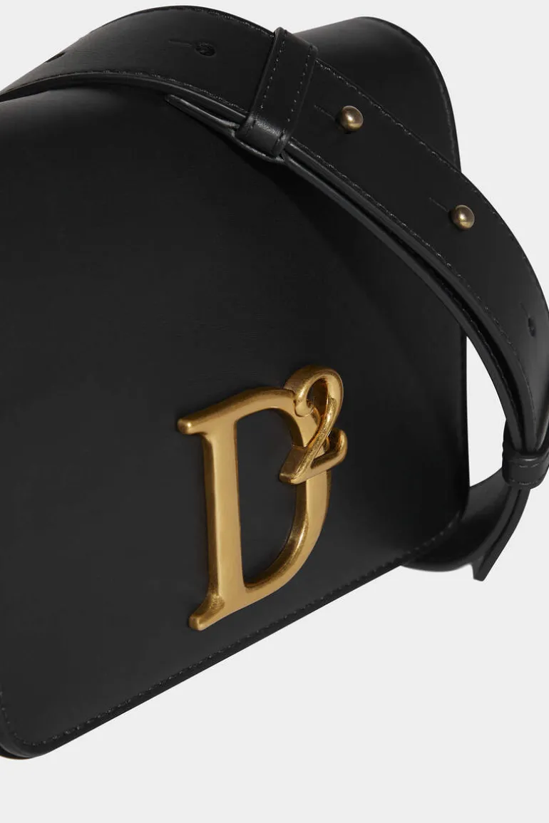 D2 Statement Shoulder Bag