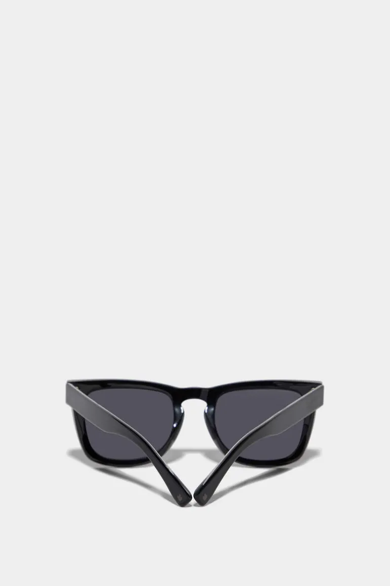 Refined Black Sunglasses